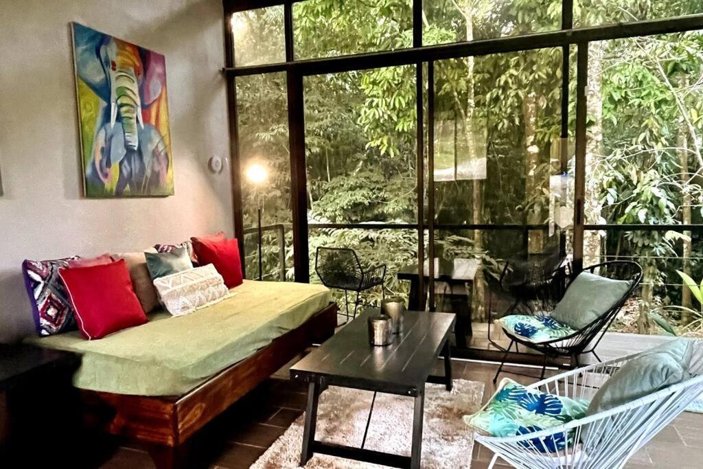 An Abundance Of Wildlife At Jungle Glory Home Abajo Manuel Antonio Exteriér fotografie